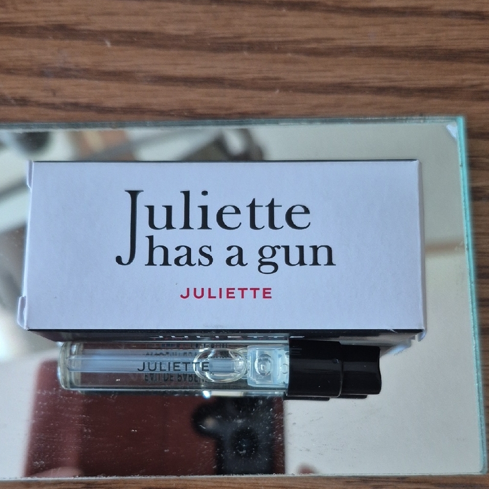Juliette Has a Gun Perfume Sample